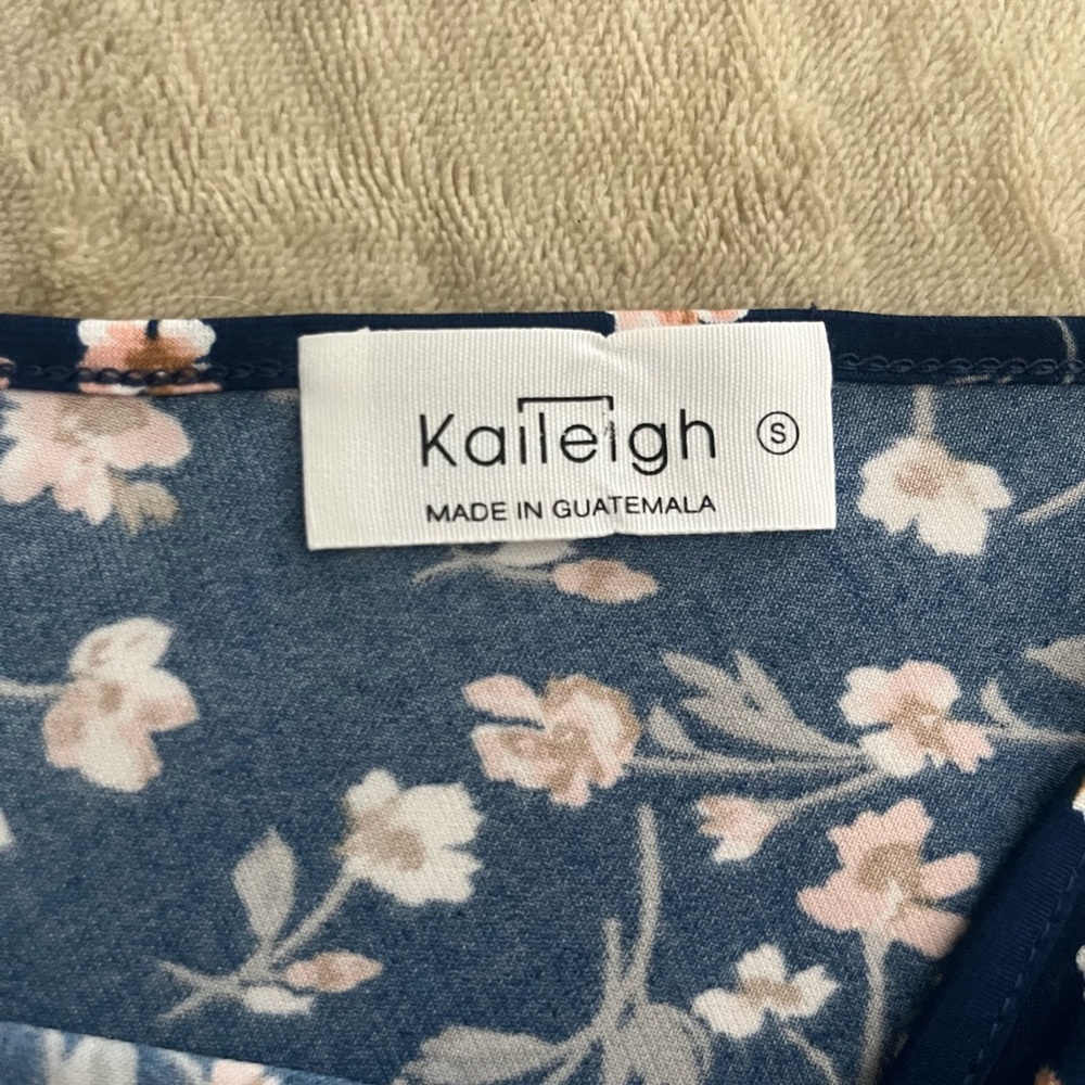 Kaileigh Blue Flutter Sleeve Midi Sundress - Picture 4 of 4